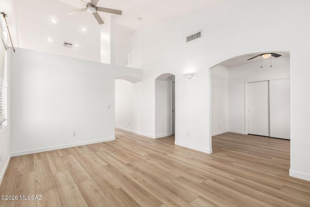 9086 E La Palma Drive, Tucson, AZ 85747