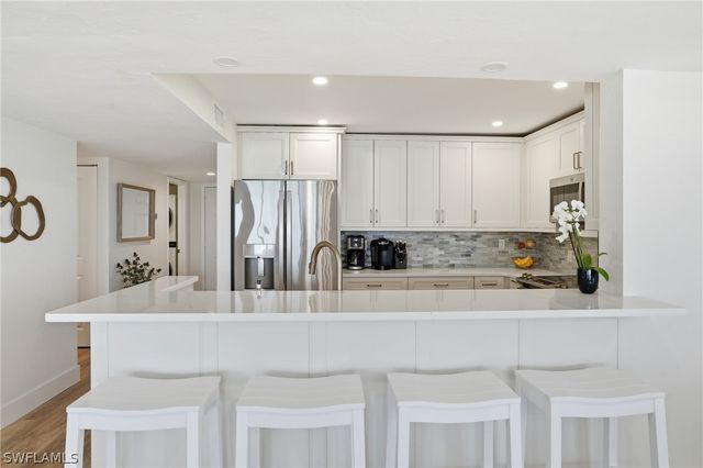 8403 Estero BLVD 201, Fort Myers Beach, FL 33931