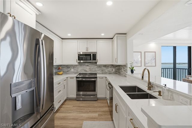 8403 Estero BLVD 201, Fort Myers Beach, FL 33931