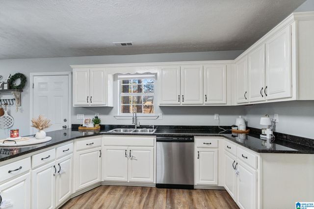 70 S DAKOTA AVENUE, Thorsby, AL 35171