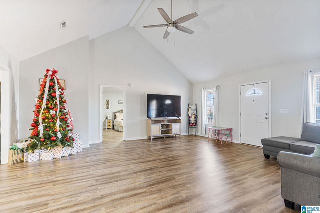 70 S DAKOTA AVENUE, Thorsby, AL 35171