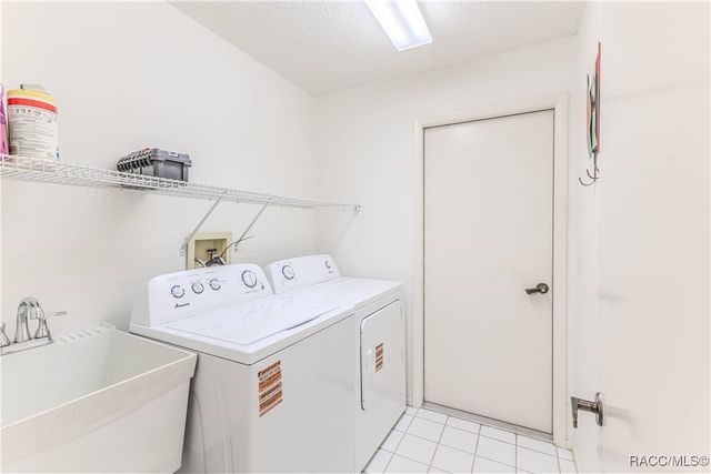 3008 Whispering Pines Court, Spring Hill, FL 34606