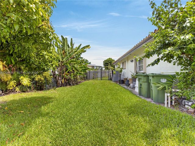 16641 Royal Poinciana Drive, Weston, FL 33326