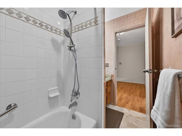 2615 S Peoria St, Aurora, CO 80014