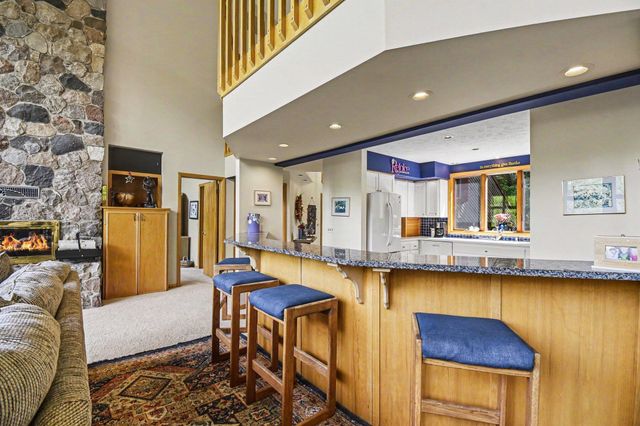 1843 Timber Trail Drive SE, Ada, MI 49301