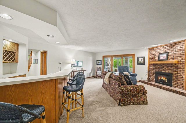 1843 Timber Trail Drive SE, Ada, MI 49301