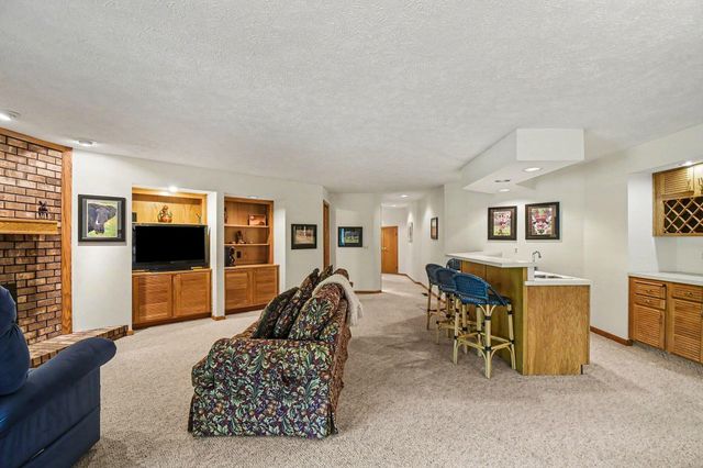 1843 Timber Trail Drive SE, Ada, MI 49301