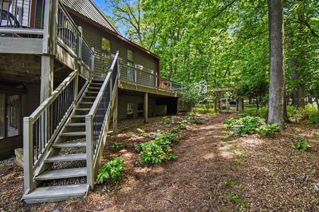 1843 Timber Trail Drive SE, Ada, MI 49301
