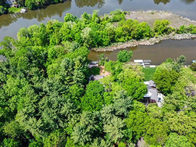 1843 Timber Trail Drive SE, Ada, MI 49301