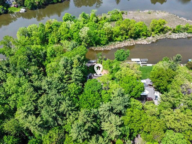 1843 Timber Trail Drive SE, Ada, MI 49301