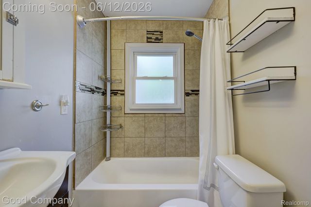 1518 Bauman Avenue, Royal Oak, MI 48073