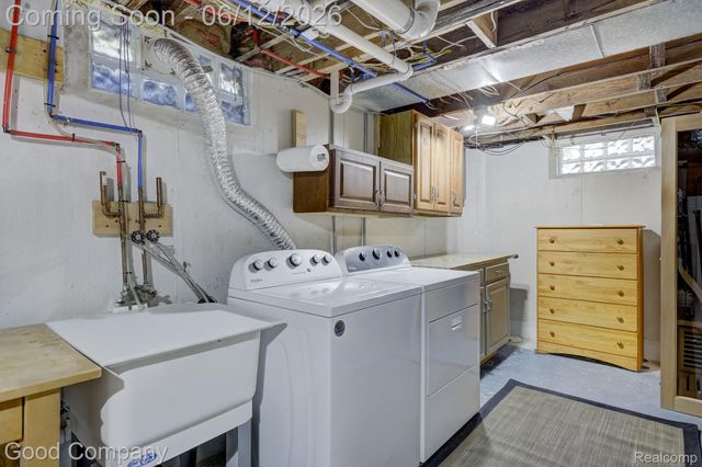 1518 Bauman Avenue, Royal Oak, MI 48073