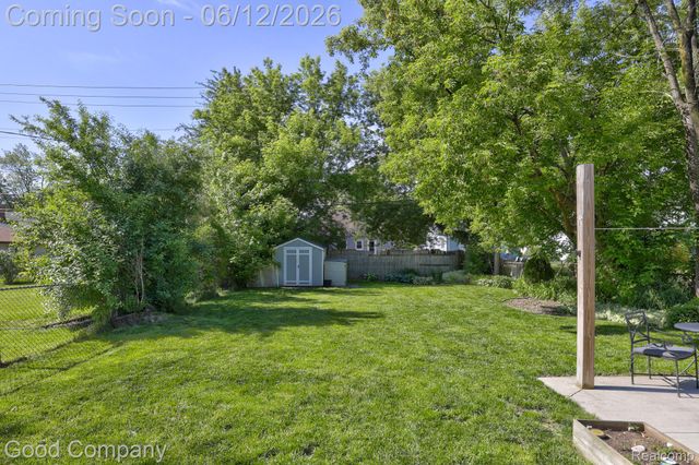 1518 Bauman Avenue, Royal Oak, MI 48073
