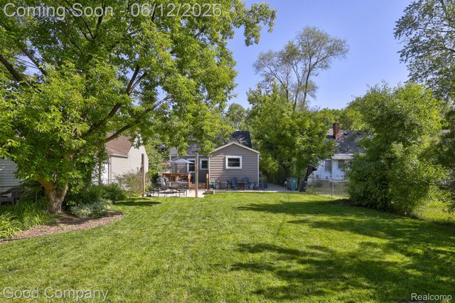 1518 Bauman Avenue, Royal Oak, MI 48073