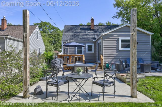 1518 Bauman Avenue, Royal Oak, MI 48073