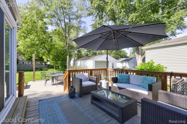 1518 Bauman Avenue, Royal Oak, MI 48073