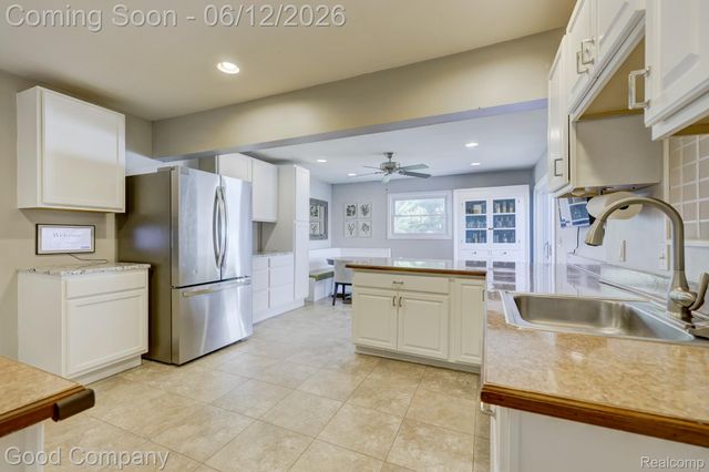 1518 Bauman Avenue, Royal Oak, MI 48073