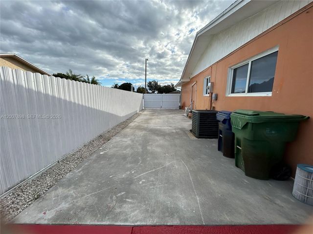 19102 NW 33rd Pl 19102, Miami Gardens, FL 33056