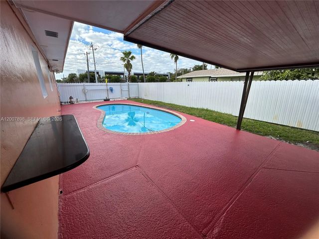 19102 NW 33rd Pl 19102, Miami Gardens, FL 33056