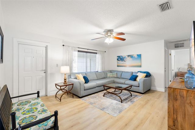 6398 WOODLAND BOULEVARD N, Pinellas Park, FL 33781