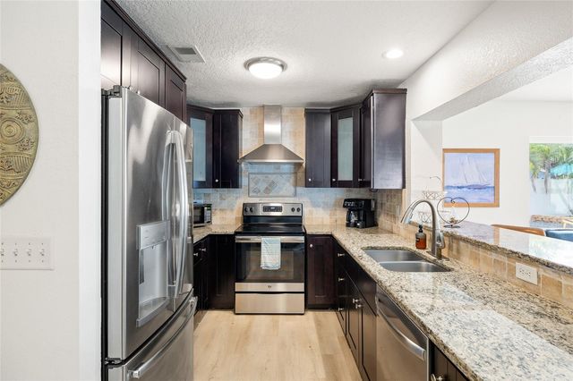 6398 WOODLAND BOULEVARD N, Pinellas Park, FL 33781
