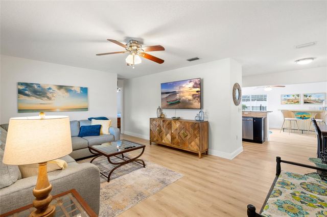 6398 WOODLAND BOULEVARD N, Pinellas Park, FL 33781