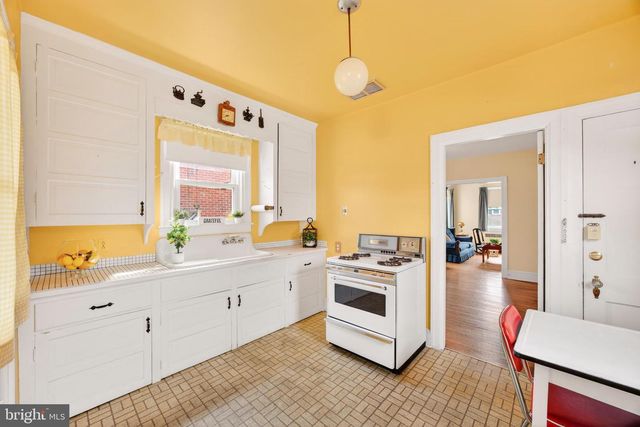 226 GLENMORE AVE, Catonsville, MD 21228