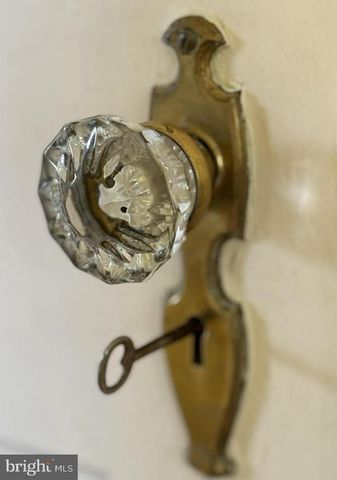 226 GLENMORE AVE, Catonsville, MD 21228