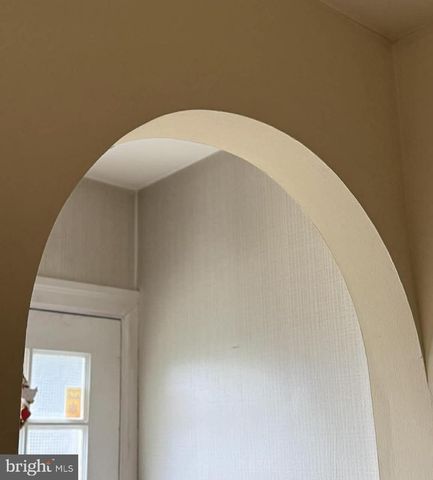 226 GLENMORE AVE, Catonsville, MD 21228