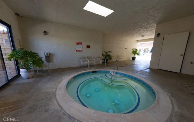 1250 N Kirby 92, Hemet, CA 92545