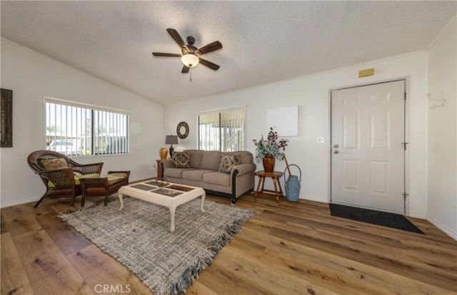 1250 N Kirby 92, Hemet, CA 92545