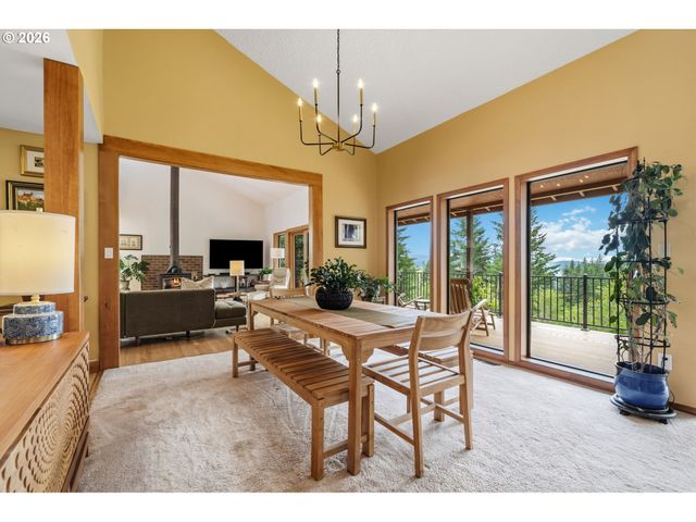 15317 Ne WINSOR Dr, Brush Prairie, WA 98606