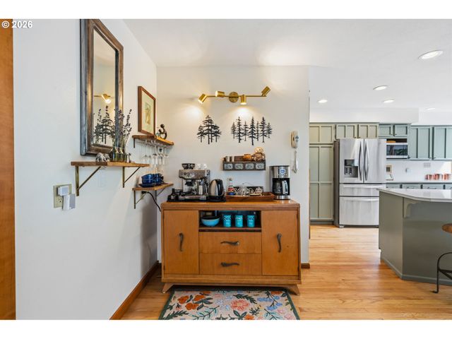 15317 Ne WINSOR Dr, Brush Prairie, WA 98606