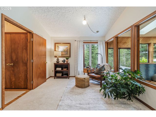 15317 Ne WINSOR Dr, Brush Prairie, WA 98606