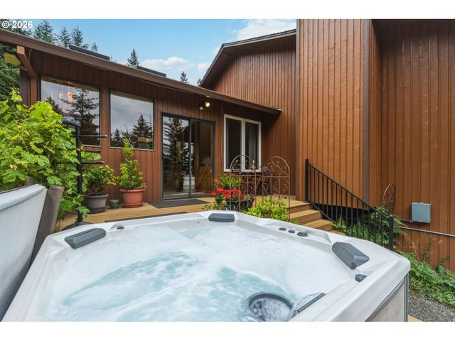 15317 Ne WINSOR Dr, Brush Prairie, WA 98606