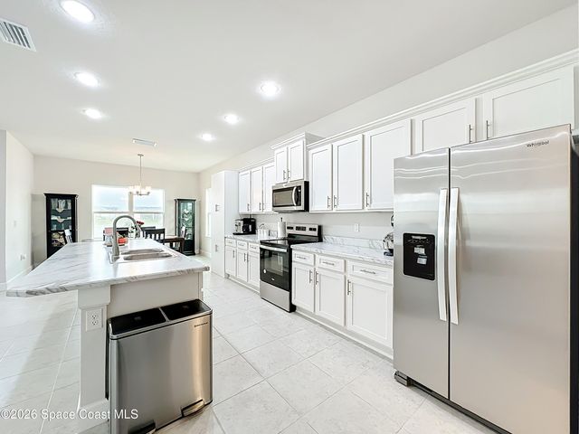 2204 Middlebury Drive SE, Palm Bay, FL 32909