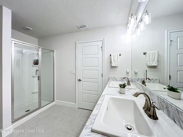 2204 Middlebury Drive SE, Palm Bay, FL 32909
