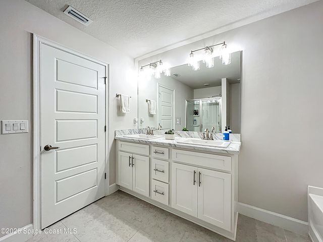2204 Middlebury Drive SE, Palm Bay, FL 32909