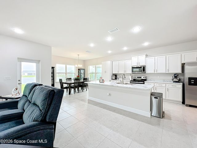 2204 Middlebury Drive SE, Palm Bay, FL 32909