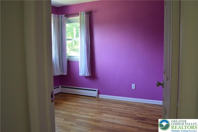1819 Blue Barn Road, South Whitehall Twp, PA 18069