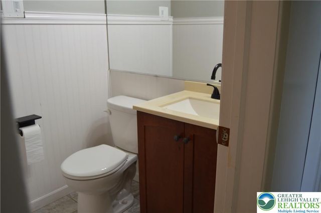 1819 Blue Barn Road, South Whitehall Twp, PA 18069