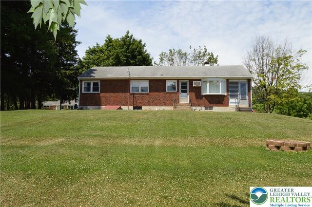 1819 Blue Barn Road, South Whitehall Twp, PA 18069