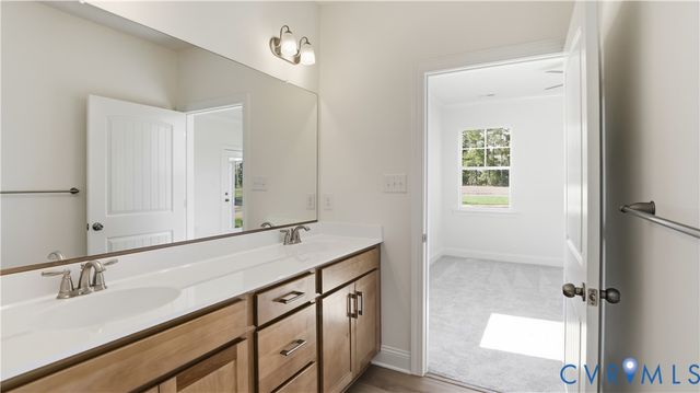 10342 Szalay Ln, Ashland, VA 23005
