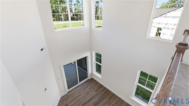 10342 Szalay Ln, Ashland, VA 23005