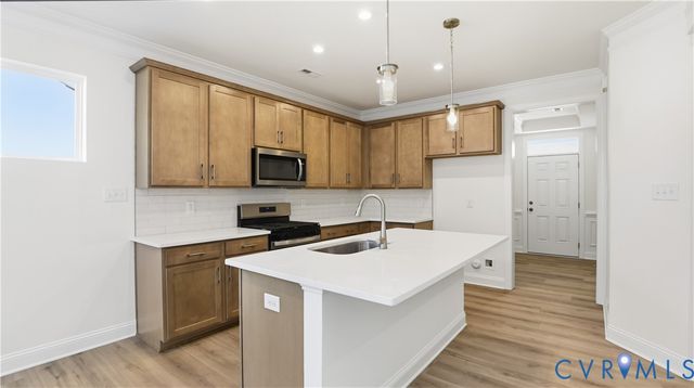 10342 Szalay Ln, Ashland, VA 23005