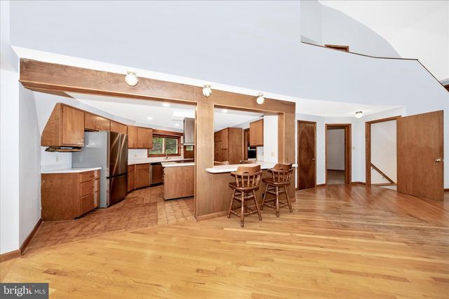 2813 FRY RD, Jefferson, MD 21755