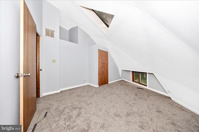 2813 FRY RD, Jefferson, MD 21755