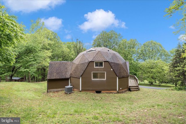 2813 FRY RD, Jefferson, MD 21755