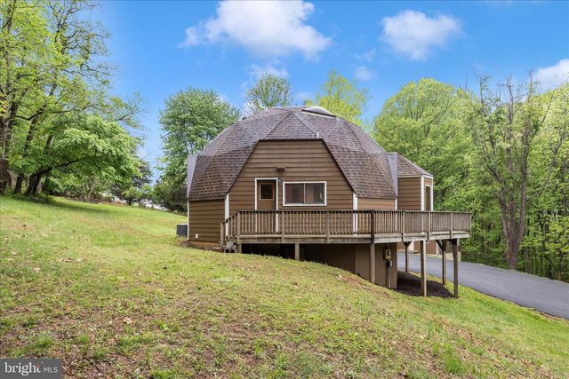 2813 FRY RD, Jefferson, MD 21755