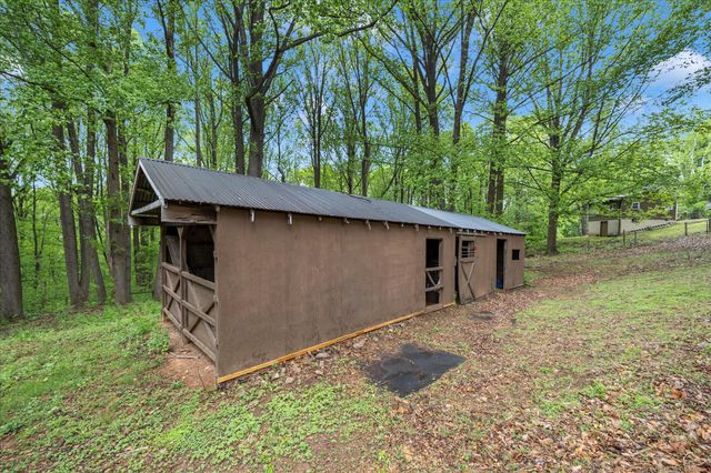 2813 FRY RD, Jefferson, MD 21755